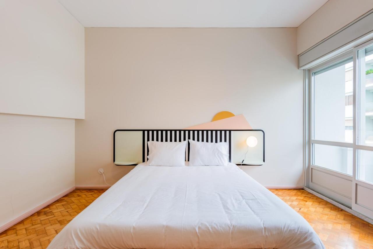 Amazing Duplex - Mid Century Experience & Parking Apartment Порто Екстериор снимка