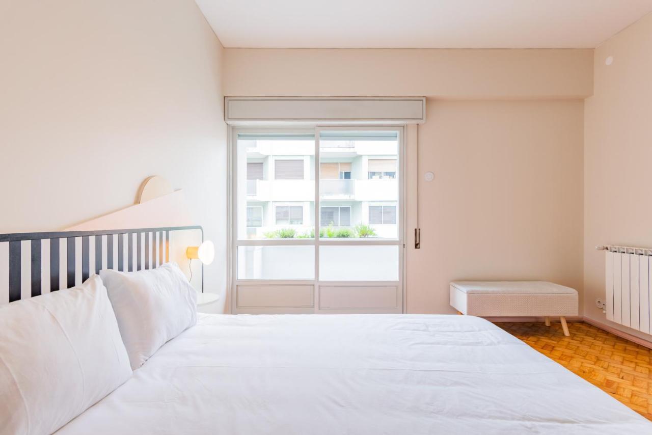 Amazing Duplex - Mid Century Experience & Parking Apartment Порто Екстериор снимка
