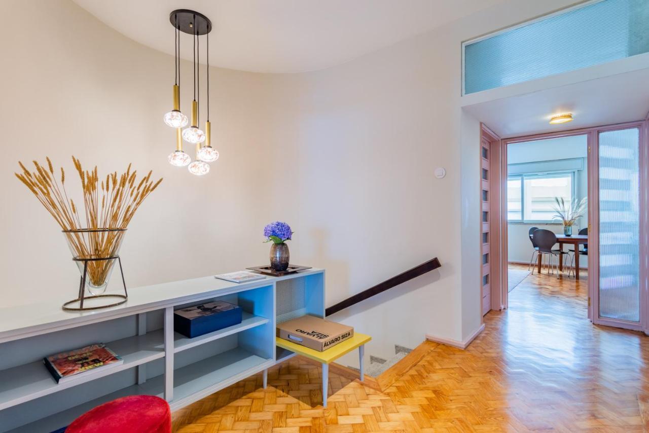 Amazing Duplex - Mid Century Experience & Parking Apartment Порто Екстериор снимка