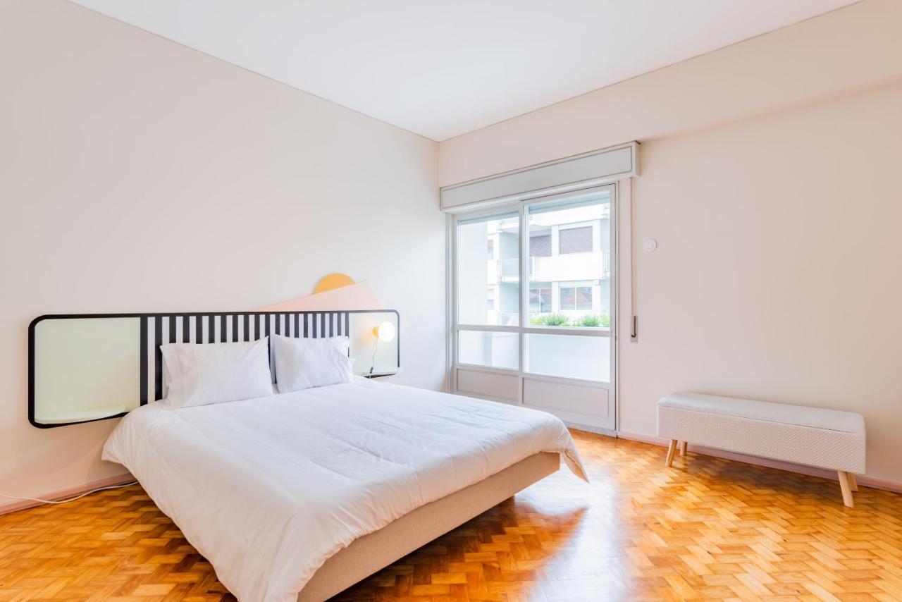 Amazing Duplex - Mid Century Experience & Parking Apartment Порто Екстериор снимка